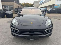 Tiefschwarz Gebraucht 2012 Porsche Cayenne SUV | 27.900 € (Etwas zu teuer)