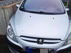 Silber Gebraucht 2003 Peugeot 307 Limousine | 2.099 € (Etwas zu teuer)