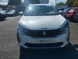 Weiß Gebraucht 2021 Peugeot 3008 Allure SUV | 15.470 € (Etwas zu teuer)