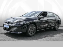 Grenadillschwarz metallic Gebraucht 2025 VW Passat Elegance Kombi | 38.890 € (Guter Preis)