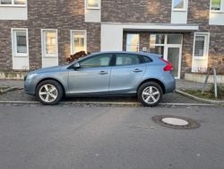 Blau Gebraucht 2018 Volvo V40 Kombi | 13.900 € (Guter Preis)