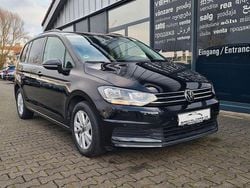 Schwarz Gebraucht 2022 VW Touran Comfortline Van / Kleinbus | 23.990 € (Guter Preis)