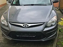 Silber Gebraucht 2011 Hyundai i30 Classic Limousine | 3.000 € (Guter Preis)