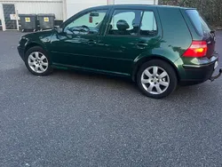 Grün Gebraucht 2003 VW Golf IV Limousine | 2.200 € (Teuer)