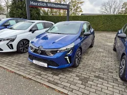 Royalblau Neu 2024 Mitsubishi Colt Plus Limousine | 20.790 € (Etwas zu teuer)