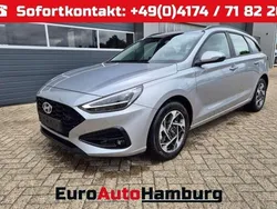 Shimmering silver metallic Neu 2025 Hyundai i30 Kombi | 22.590 € (Guter Preis)