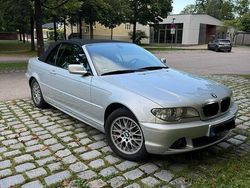 Grau Gebraucht 2006 BMW 318 Cabriolet Cabrio | 12.500 € (Teuer)