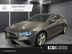 Grau Gebraucht 2024 Mercedes CLA180 Shooting Brake Progressive Kombi | 30.400 € (Fairer Preis)