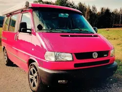 Rot Gebraucht 2001 VW Multivan Van / Kleinbus | 29.000 €