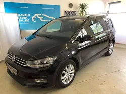 Schwarz Gebraucht 2016 VW Touran Comfortline Van / Kleinbus | 8.950 € (Etwas zu teuer)