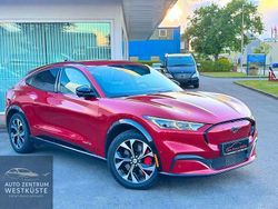 Rot Gebraucht 2020 Ford Mustang Mach-E SUV | 29.975 € (Fairer Preis)
