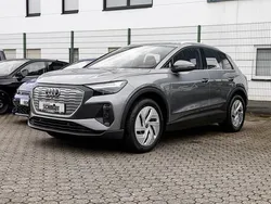 Taifungrau metallic Gebraucht 2023 Audi Q4 e-tron Comfort SUV | 35.490 € (Fairer Preis)