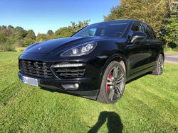 Schwarz Gebraucht 2012 Porsche Cayenne Turbo SUV | 24.999 € (Fairer Preis)