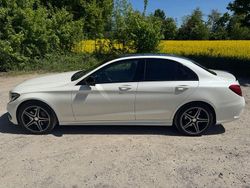 Weiß Gebraucht 2015 Mercedes C400 AMG line Limousine | 22.499 € (Fairer Preis)