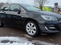 Schwarz Gebraucht 2015 Opel Astra Exklusiv Limousine | 7.350 € (Guter Preis)