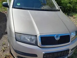 Gelb Gebraucht 2005 Skoda Fabia Classic Kombi | 700 € (Superpreis)