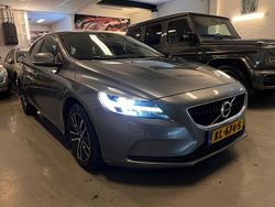 Grau Gebraucht 2016 Volvo V40 Limousine | 7.250 € (Superpreis)