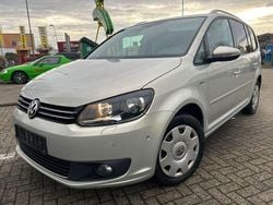 Silber Gebraucht 2013 VW Touran Life Van / Kleinbus | 5.990 € (Guter Preis)