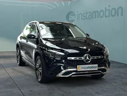 Schwarz Gebraucht 2024 Mercedes GLA180 Progressive SUV | 38.590 € (Fairer Preis)