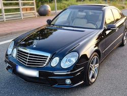 Schwarz Gebraucht 2006 Mercedes E500 AMG line Limousine | 12.990 €