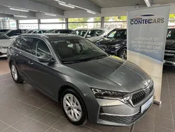 Graphitegrau Gebraucht 2024 Skoda Octavia Selection Kombi | 30.300 € (Superpreis)