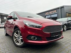 Rot Gebraucht 2015 Ford S-MAX Titanium Van / Kleinbus | 11.950 € (Guter Preis)