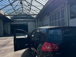 Schwarz Gebraucht 2006 VW Golf V Goal Limousine | 3.699 € (Etwas zu teuer)