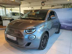 Mineral grau Gebraucht 2021 Fiat 500e Icon Kleinwagen | 18.990 € (Etwas zu teuer)