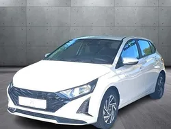 Weiß Neu 2025 Hyundai i20 Trend Limousine | 18.990 € (Superpreis)