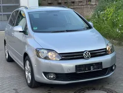 Grau Gebraucht 2010 VW Golf Plus Team Van / Kleinbus | 7.500 € (Fairer Preis)
