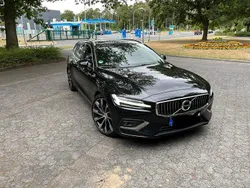 Schwarz Gebraucht 2019 Volvo V60 Inscription Kombi | 26.500 € (Guter Preis)