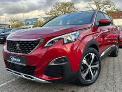 Rot Gebraucht 2020 Peugeot 5008 Allure Van / Kleinbus | 16.900 € (Guter Preis)