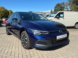 Atlantic blue metallic Gebraucht 2023 VW Golf VIII Life Limousine | 23.990 € (Fairer Preis)