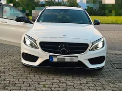 Weiß Gebraucht 2018 Mercedes C200 AMG line Kombi | 25.100 € (Fairer Preis)