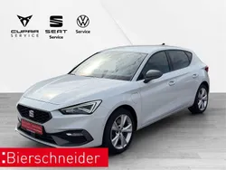 Weiss Gebraucht 2021 Seat Leon FR Limousine | 18.950 € (Guter Preis)