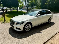 Weiß Gebraucht 2017 Mercedes C300 Kombi | 21.490 € (Fairer Preis)