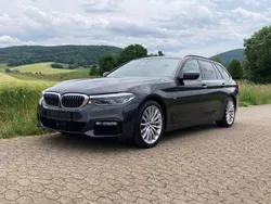 Grau Gebraucht 2018 BMW 530 Sport Line Kombi | 26.499 € (Fairer Preis)