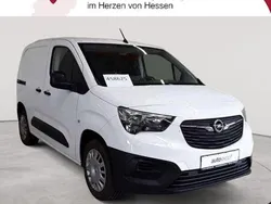 Jade weiß Gebraucht 2021 Opel Combo Selection Van / Kleinbus | 10.590 € (Superpreis)