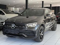 Grau Gebraucht 2021 Mercedes GLC300e AMG Coupé | 44.990 € (Fairer Preis)