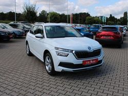 Weiß Gebraucht 2020 Skoda Kamiq Style SUV | 25.530 € (Etwas zu teuer)
