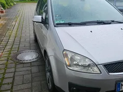 Silber Gebraucht 2005 Ford C-MAX Ghia Van / Kleinbus | 2.800 € (Fairer Preis)