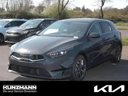 Pentametal metallic Gebraucht 2025 Kia Ceed Limousine | 26.990 € (Fairer Preis)