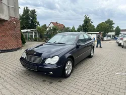 Blau Gebraucht 2005 Mercedes C200 Limousine | 2.199 € (Guter Preis)
