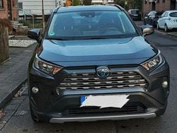 Grau Gebraucht 2019 Toyota RAV4 Hybrid Club SUV | 24.990 € (Guter Preis)