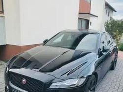 Schwarz Gebraucht 2017 Jaguar XF R-Sport Limousine | 14.700 € (Fairer Preis)