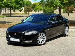 Schwarz Gebraucht 2016 Jaguar XF Portfolio Limousine | 16.890 € (Fairer Preis)