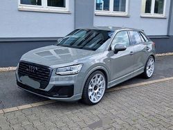 Grau Gebraucht 2018 Audi Q2 Sport SUV | 20.500 € (Fairer Preis)