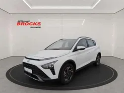 Weiß Gebraucht 2022 Hyundai Bayon Intro Edition SUV | 17.997 € (Guter Preis)