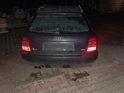 Schwarz Gebraucht 1998 Audi A4 Kombi | 900 € (Superpreis)