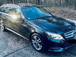 Schwarz Gebraucht 2016 Mercedes E220 Avantgarde Kombi | 15.000 € (Etwas zu teuer)